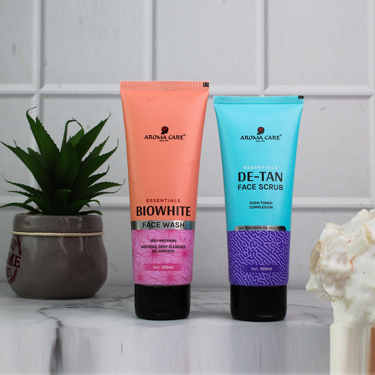De-Tan Party Kit – Face Scrub & Face Wash for Instant Tan Removal & Radiant Skin